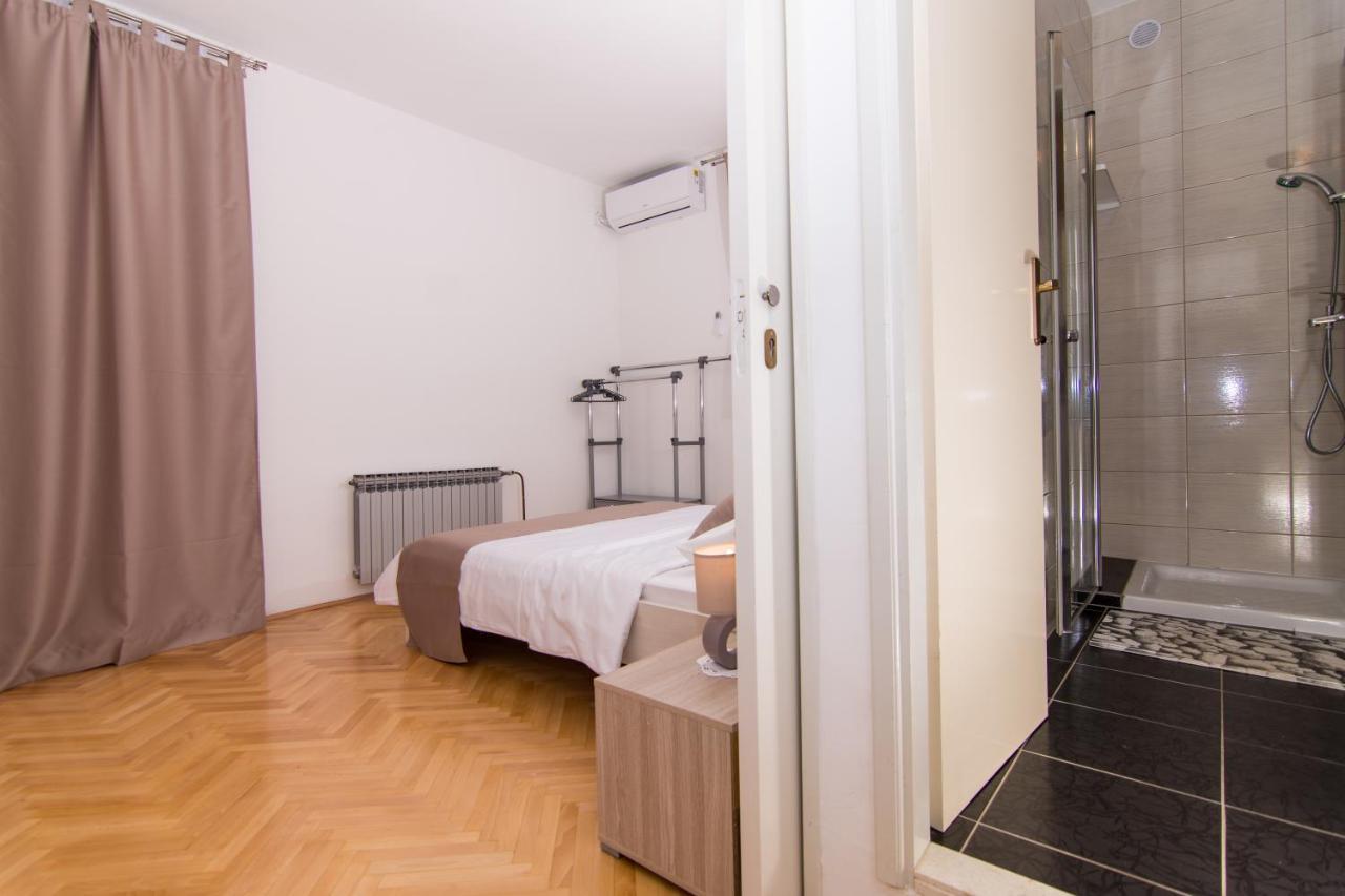 Apartmani Mlacic Donji Okrug  ภายนอก รูปภาพ